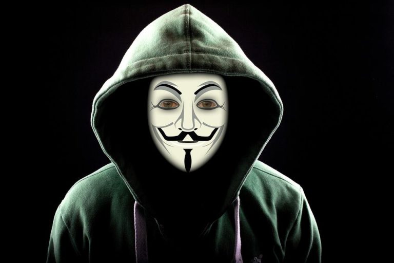 Anonymous filtró la operación subversiva británica ‘Iniciativa Integridad’