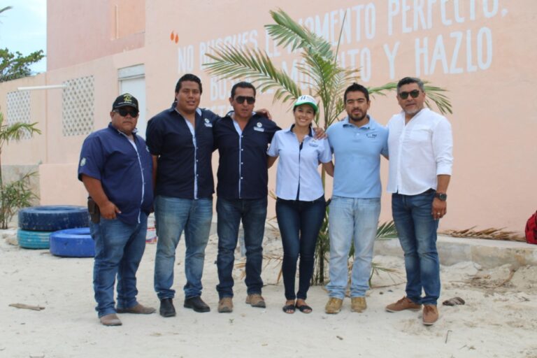 Funcionarios y empleados municipales de Progreso participan activamente en la Recuperación de Playas