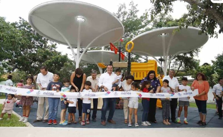 El alcalde Renán Barrera entrega nuevo parque diseñado con participación ciudadana