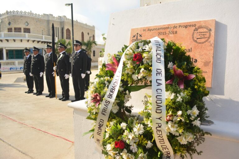 Autoridades civiles y militares realizan homenaje póstumo al cronista de Progreso, Romeo Frías Bobadilla