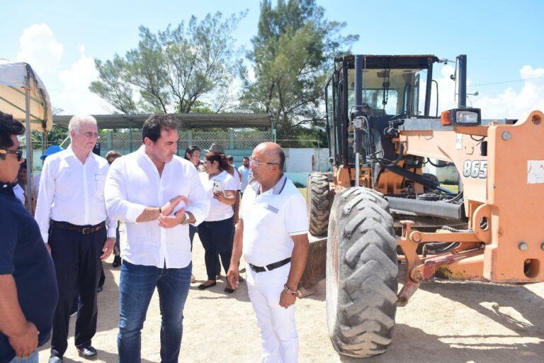 Julián Zacarías Curi dará a Chicxulub puerto un campo deportivo digno