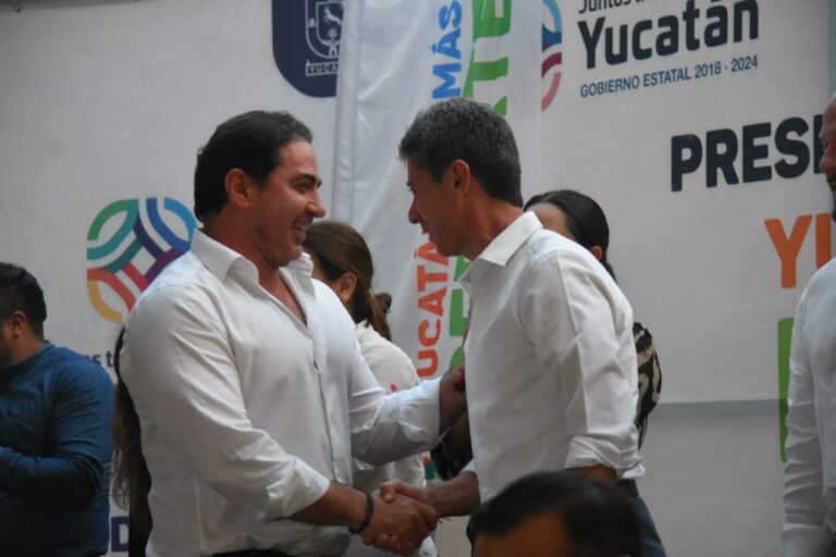 PROGRESO: El alcalde Julián Zacarías Curi asiste al lanzamiento del programa estatal “Yucatán por más deporte”