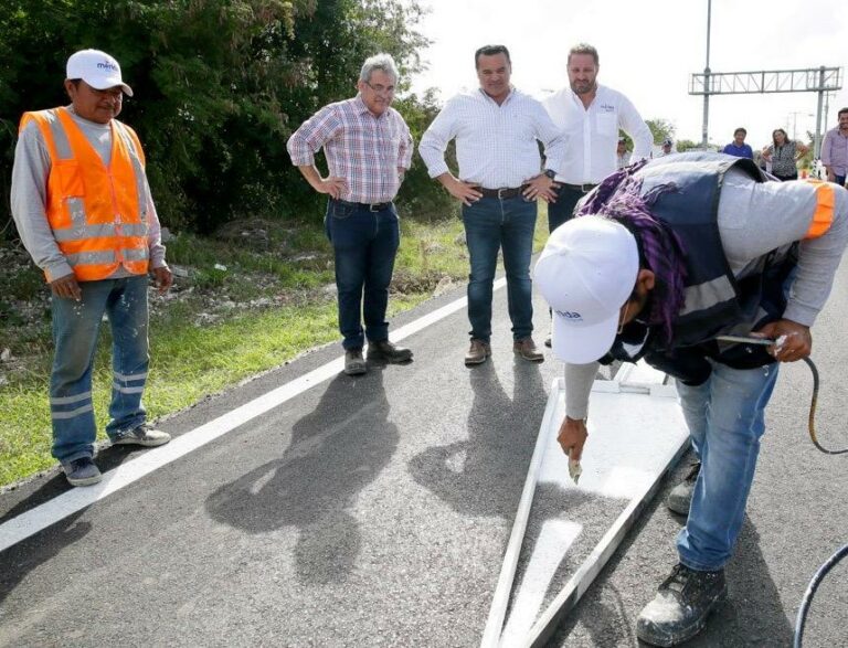 El alcalde Renán Barrera Concha impulsa obras para el desarrollo de las comisarías de Mérida