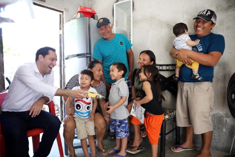 Familias de pescadores respaldadas por el Gobernador Mauricio Vila Dosal