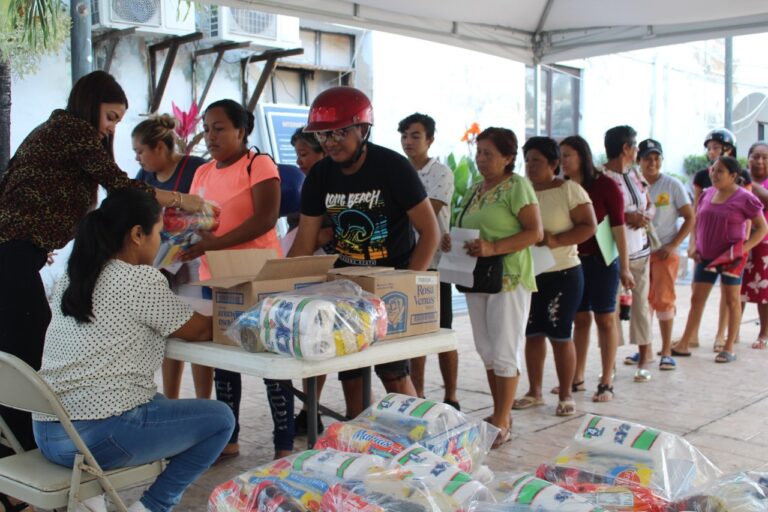 Ayuntamiento de Progreso compensan a voluntarios que apoyaron a la campaña permanente de saneamiento ecológico que emprende la Dirección de Pesca