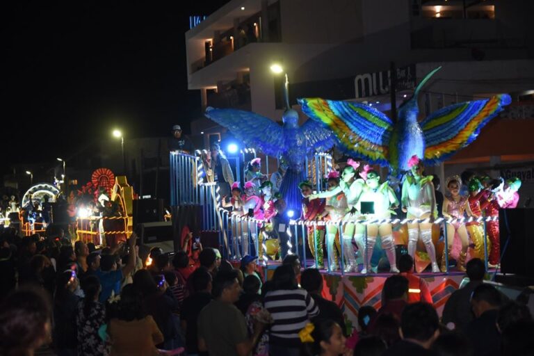 Carros de colección salieron a las calles con el derrotero del carnaval Progreso 2020.