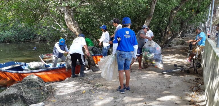 PROGRESO: Beneficiarios de “Respeto la Veda del Mero 2020” apoyarán en el mantenimiento de escuelas de Progreso y comisarias