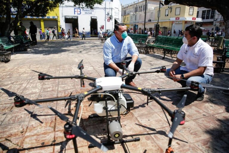 MÉRIDA: El Ayuntamiento de Mérida empleará drones para sanitizar espacios públicos de la ciudad.