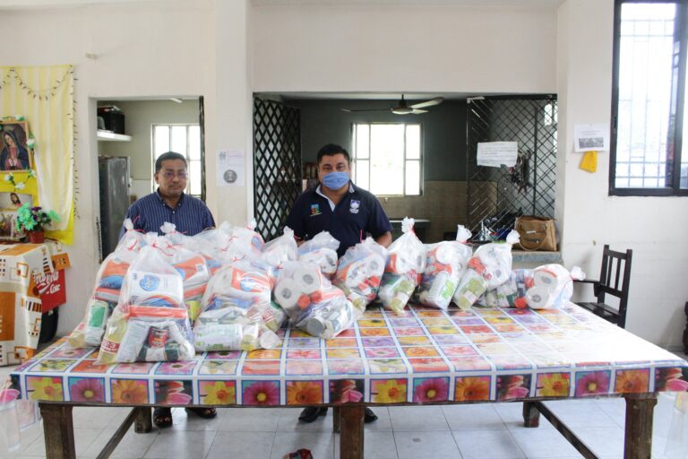 PARROQUIA Y AYUNTAMIENTO EN APOYO A FAMILIAS ANTE PANDEMIA EN UMAN