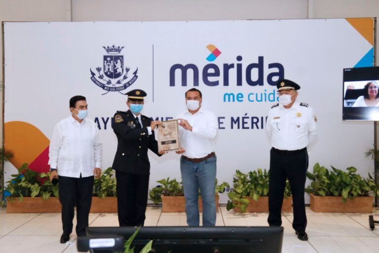 MÉRIDA: Reconocimiento nacional a Mérida por la labor que realiza a través del programa D.A.R.E
