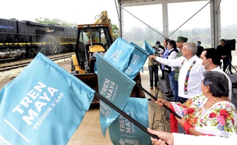 YUCATÁN: El Presidente Andrés Manuel López Obrador y el Gobernador Mauricio Vila Dosal dan el banderazo de inicio de la construcción del Tren Maya en Yucatán