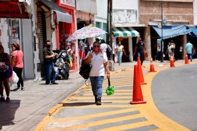 MÉRIDA:El Ayuntamiento pone en marcha acciones del plan integral de movilidad urbana en áreas de comercio esencial para privilegiar el tránsito de peatones