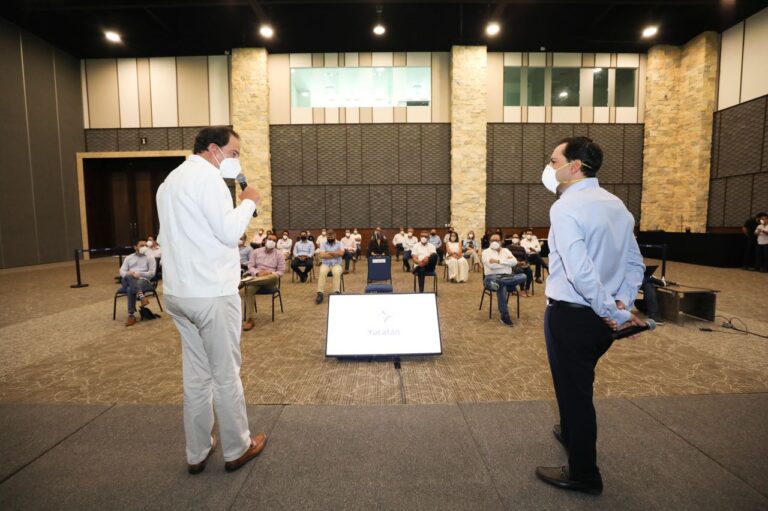 GOBIERNO: Vila Dosal sostuvo una reunión con integrantes de la delegación local de la Coparmex.