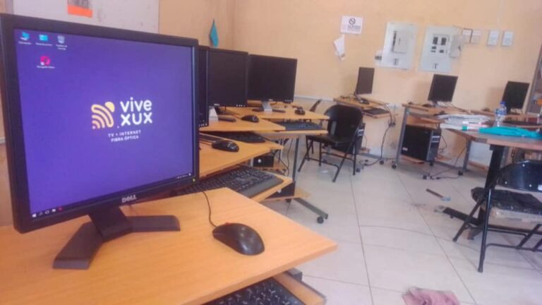 UMÁN: FIRMAN CONVENIO PARA CLASES EN LINEA DE CALIDAD