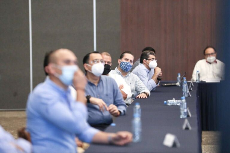 GOBIERNO: Presenta el Gobernador Mauricio Vila Dosal panorama actual de la pandemia del Coronavirus a representantes de la iniciativa privada