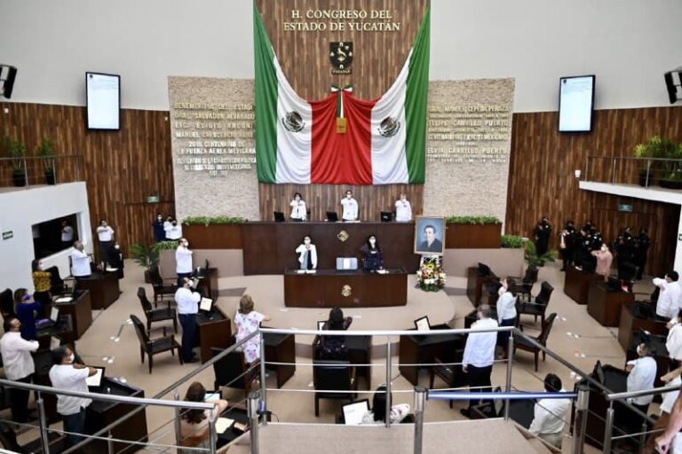 LXII Legislatura: Congreso entrega el Reconocimiento “Consuelo Zavala Castillo”.