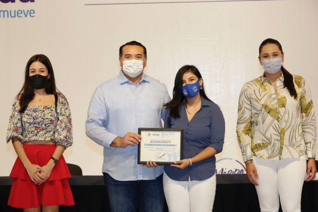 MÉRIDA: Reconocen el compromiso y labor de la juventud en la construcción de una Mérida de 10