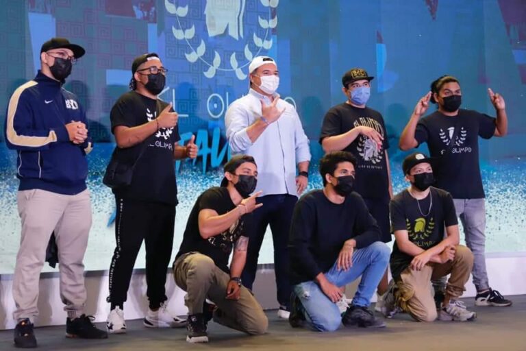 MÉRIDA: El candidato panista asiste a las «Batallas de exhibición de Freestyle»