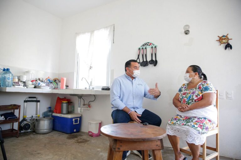 MÉRIDA: Vamos por 6 mil acciones de vivienda más: Renán Barrera