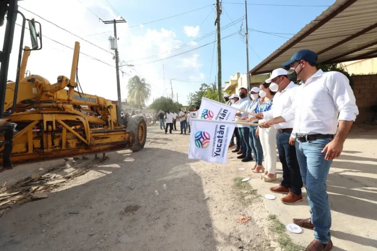 GOBIERNO | Gobernador Mauricio Vila Dosal la construcción y reconstrucción de 8.4 kilómetros de calles