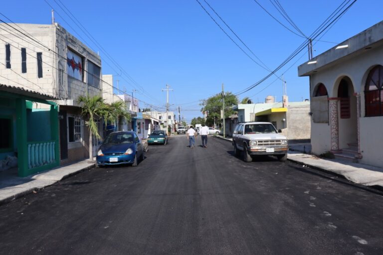 PROGRESO | ESTAMOS A POCOS DÍAS PARA QUE FINALICEN LAS OBRAS DE PAVIMENTACIÓN DE LA CALLE 37 CON 58 HASTA LA 52 DE LA COLONIA “ISMAEL GARCÍA”