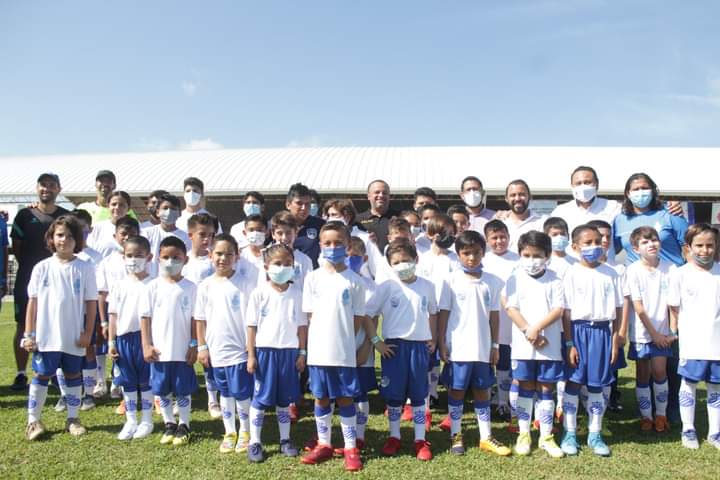 GOBIERNO | Comienza campamento de fútbol infantil, con personal del Espanyol de Barcelona