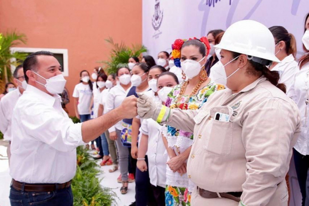 MÉRIDA | El Alcalde Renán Barrera trabaja en forma permanente para tener un Ayuntamiento con equidad de género