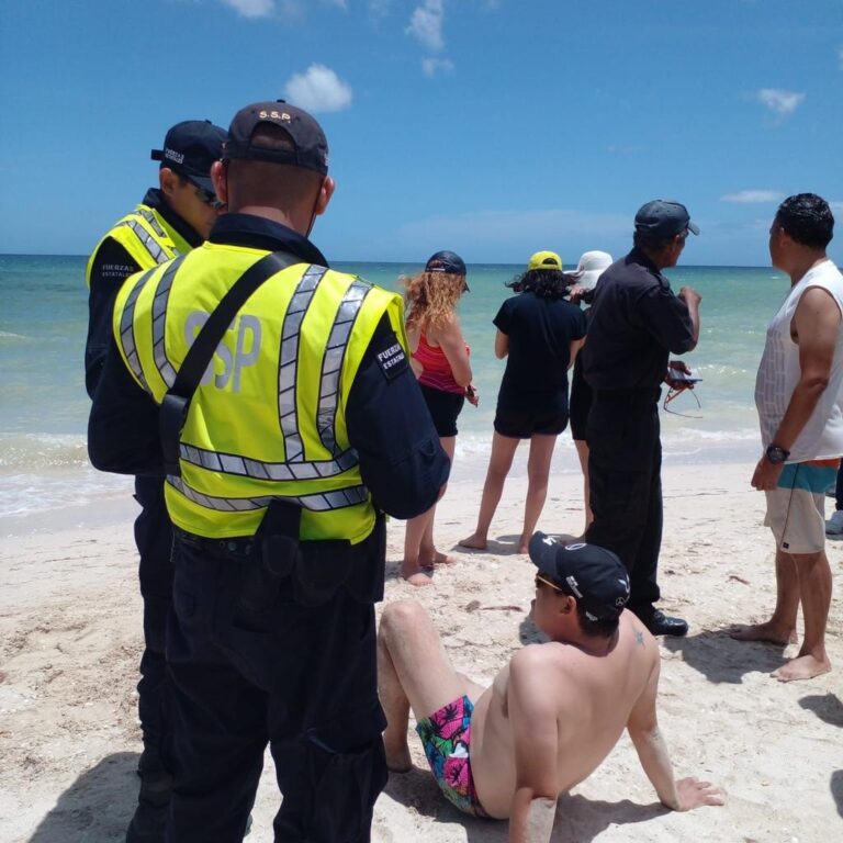 PROGRESO | COMO PARTE DEL OPERATIVO VACACIONAL 2022, SE REFUERZAN MEDIDAS PARA INFORMAR A LOS VISITANTES SOBRE LOS EFECTOS DE LA MAREA ROJA EN EL PUERTO.