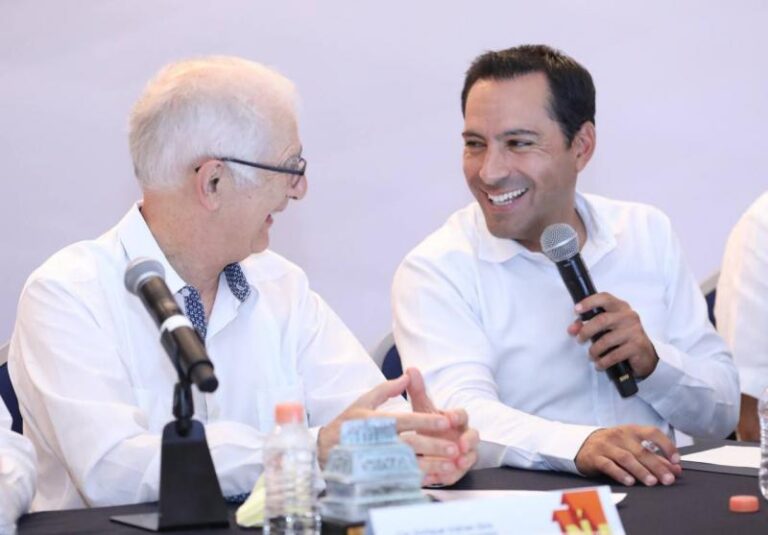 GOBIERNO | El Gobernador Mauricio Vila Dosal expone ante desarrolladores de vivienda las bondades de invertir en Yucatán