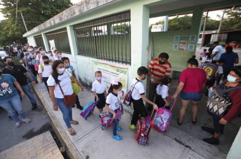 GOBIERNO | Vuelven estudiantes a las aulas al iniciar en Yucatán el ciclo escolar 2022-2023