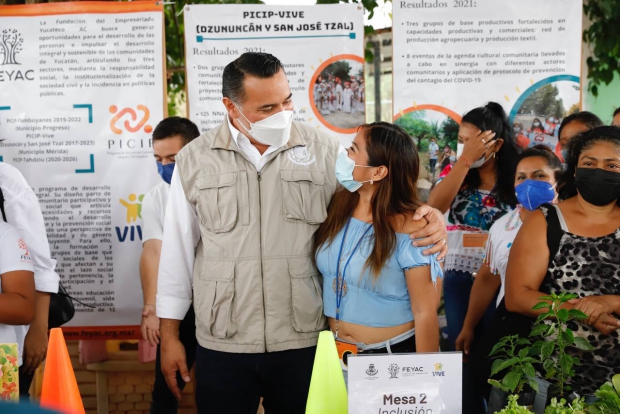 MÉRIDA | El Alcalde Renán Barrera traza estrategias conjuntas con las organizaciones civiles