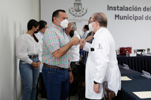 MÉRIDA | El Alcalde Renán Barrera cuida la salud del Municipio con aplicación de pruebas de detección oportuna de VIH