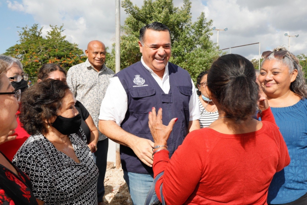 MÉRIDA | El Alcalde Renán Barrera Concha escucha a las y los ciudadanos con más obras y acciones en el Sur