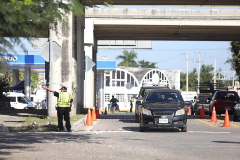 GOBIERNO | Comienza a aplicarse el cambio de vialidad en el Periférico de Mérida con la calle 42 Sur