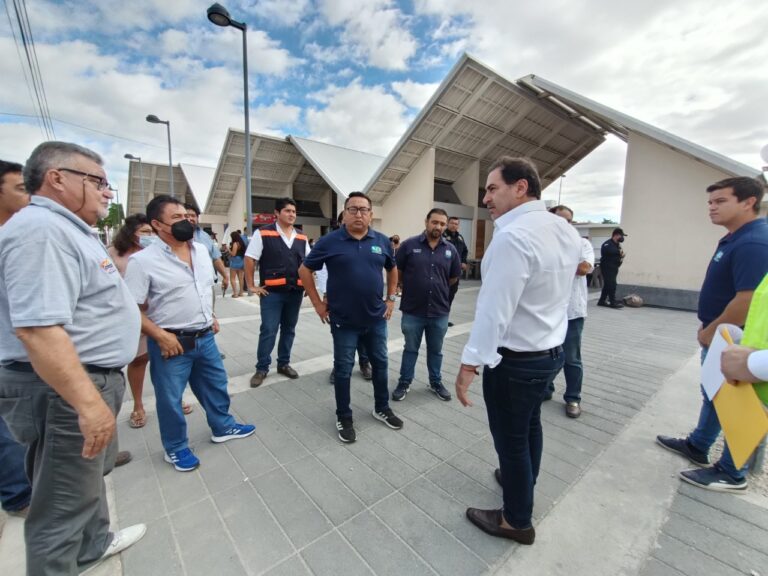 PROGRESO | EL ALCALDE JULIÁN ZACARÍAS CURI SUPERVISÓ LA ASIGNACIÓN DE ESPACIOS EN EL PARADERO DE CHICXULUB PUERTO.