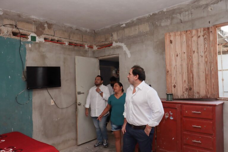 PROGRESO | EL ALCALDE SUPERVISA LAS OBRAS PERTENECIENTES AL PROGRAMA “TECHOS FIRMES” EN LA COMISARÍA DE FLAMBOYANES