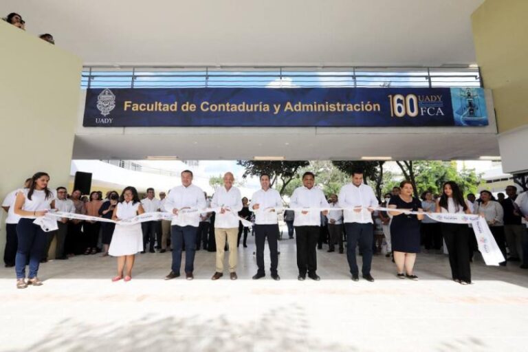 GOBIERNO | Inaugura el Gobernador Mauricio Vila Dosal nuevo edificio de la Facultad de Contaduría y Administración de la UADY