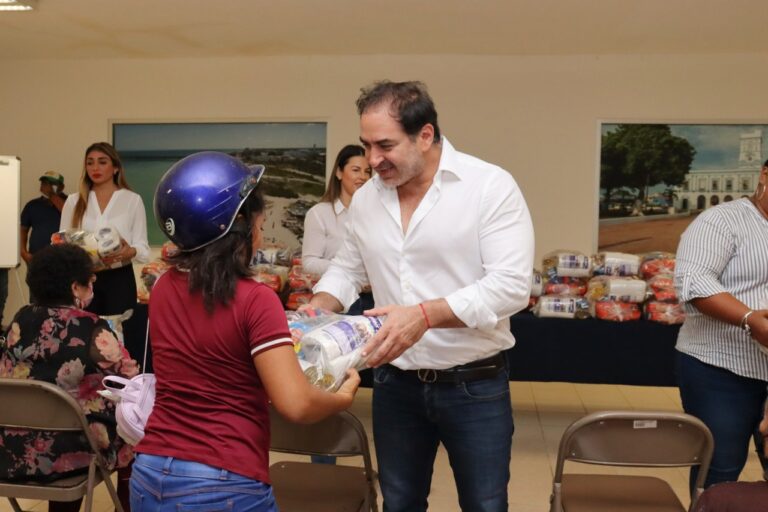 PROGRESO | Con recurso municipal, Zacarías Curi entrega apoyo alimentario a 60 beneficiarios del DIF de Progreso