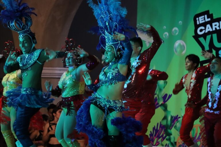 PROGRESO | Concurrido Paseo de Fantasía y Máscara, y emocionante Concurso de Comparsas se vivieron anoche en el Carnaval de Progreso 2023