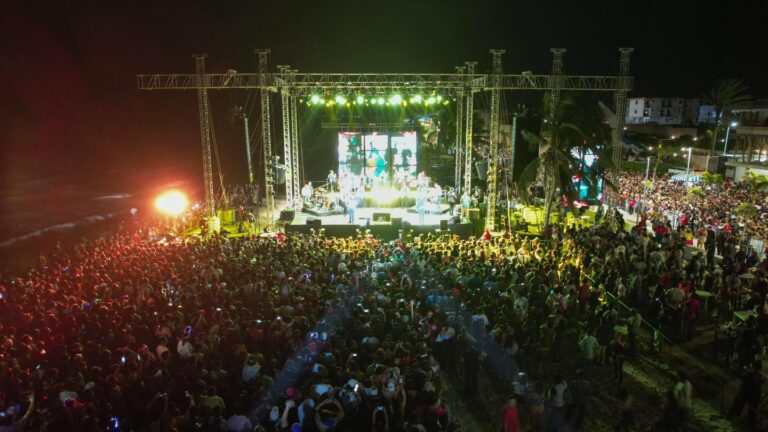 PROGRESO | Más de 400 mil visitantes abarrotan el malecón de Progreso durante el Paseo Dominical del Carnaval 2023 y la presentación estelar del grupo “Calibre 50”