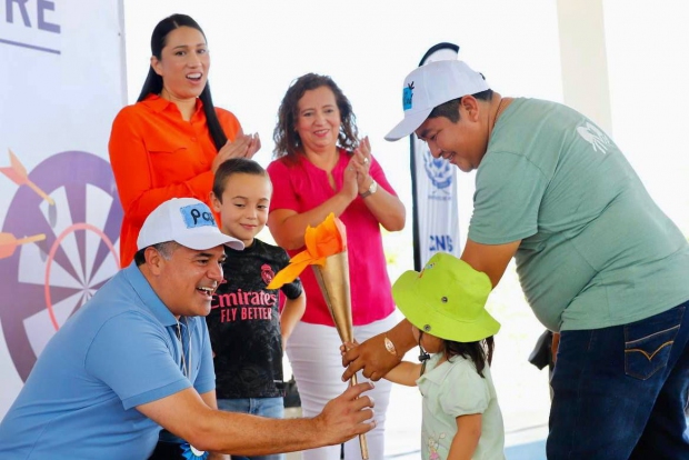 MÉRIDA | Renán Barrera promueve el fortalecimiento de los lazos familiares entre padres e hijos.