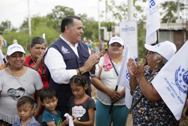 MÉRIDA | Renán Barrera impulsa el bienestar de las familias en situación vulnerable