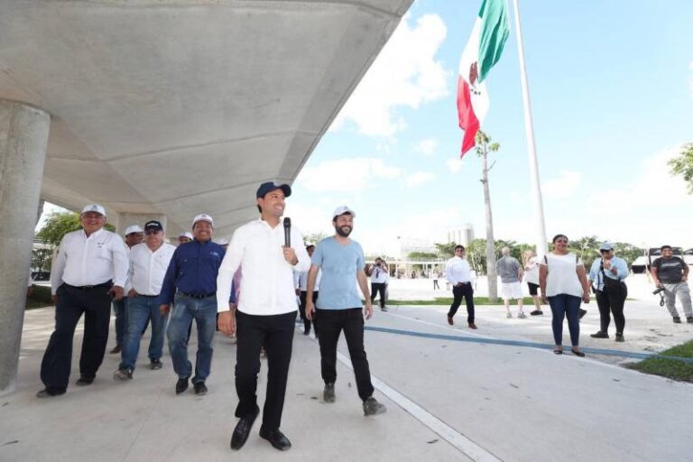 GOBIERNO | Recorre el Gobernador Mauricio Vila Dosal junto con su gabinete, el Parque de «La Plancha», el mejor de México