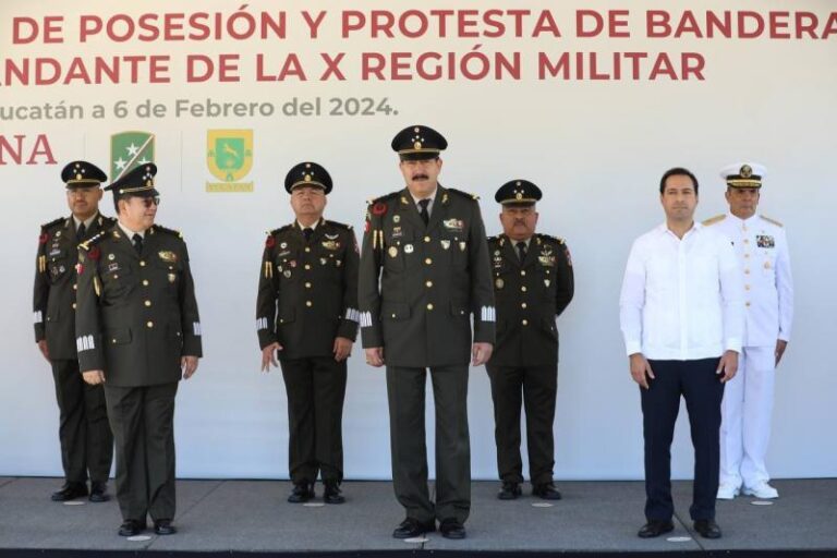 GOBIERNO | El Gobernador Mauricio Vila Dosal asiste a ceremonia de cambio de mando en la X Región Militar