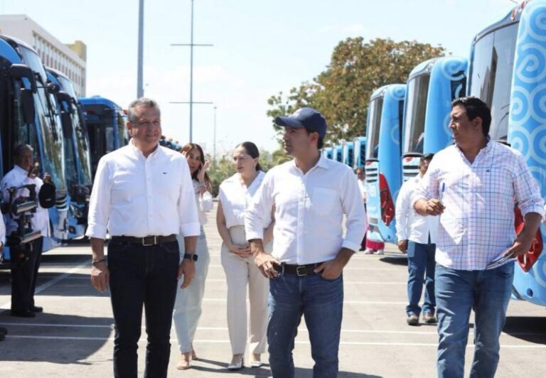 GOBIERNO | Presenta el Gobernador Mauricio Vila Dosal las nuevas unidades con las que se sumarán más rutas al sistema Va y Ven