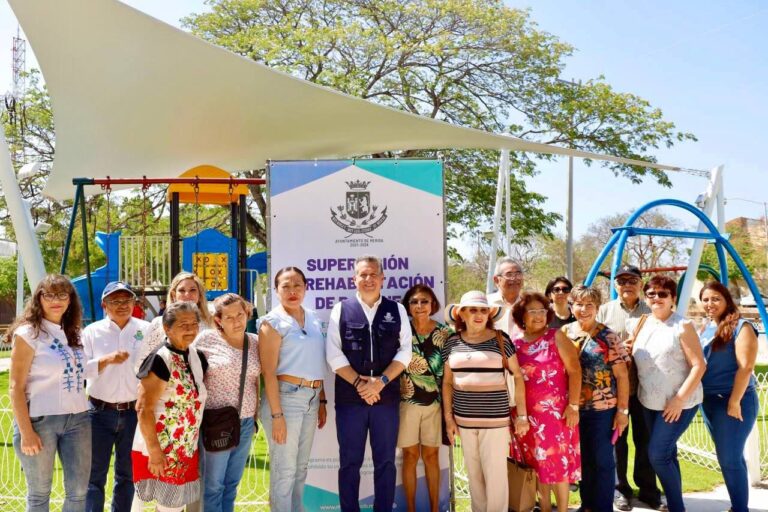 MÉRIDA | El Alcalde supervisa en el Parque de Los Pinos, el avance de los trabajos del programa “Diseño Participativo”.