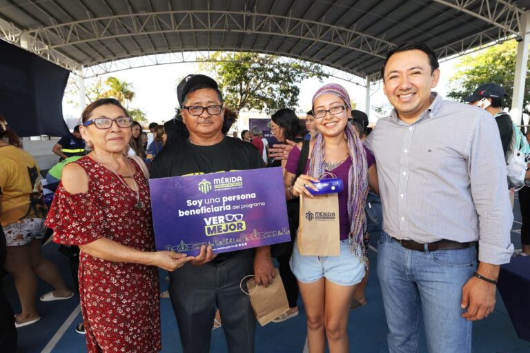 MÉRIDA | Ayuntamiento de Mérida apoya la economía de las familias con más lentes gratis.