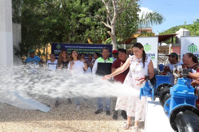 MÉRIDA | Cecilia Patrón cumple demanda añeja de habitantes de Santa Gertrudis Copó con mejoras en sistema de agua potable.