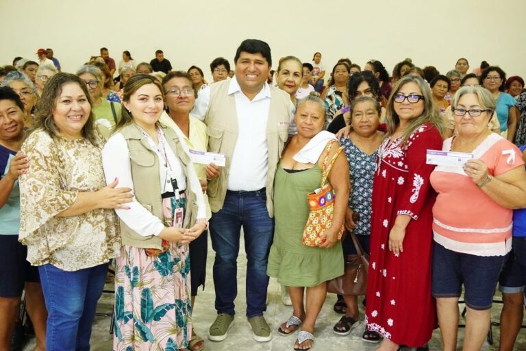 GOBIERNO | Rogerio Castro Vázquez RECLUTA #MÉDICOS Y #ENFERMERAS