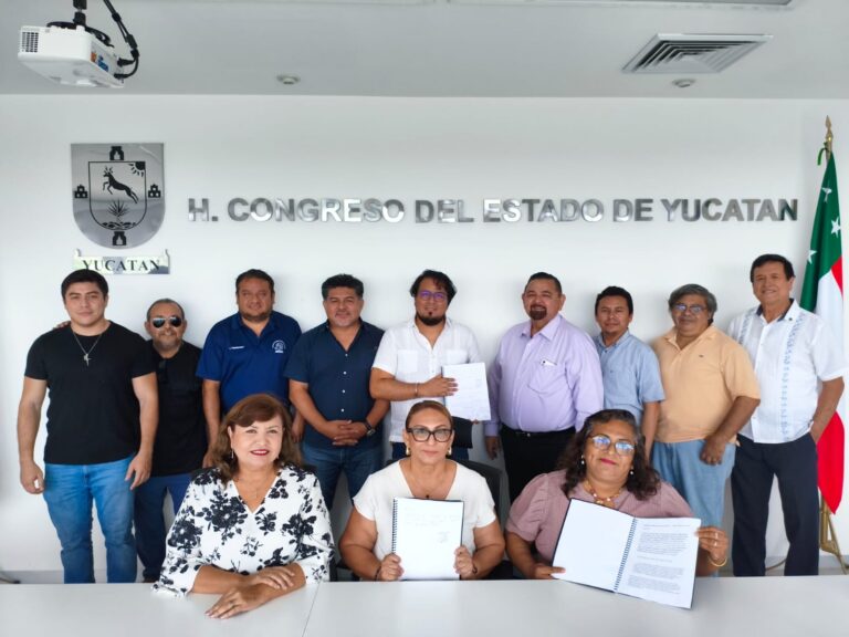 #Mérida | Asociaciones de periodistas entregan al Congreso propuesta de Ley de Protección Integral a este sector